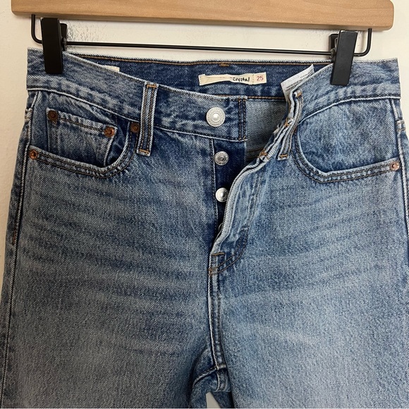 LEVIS- Wedgie Straight Button Fly Denim Jeans - Picture 6 of 8